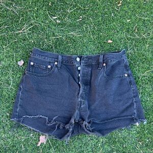 Black distressed, Levi’s jean shorts